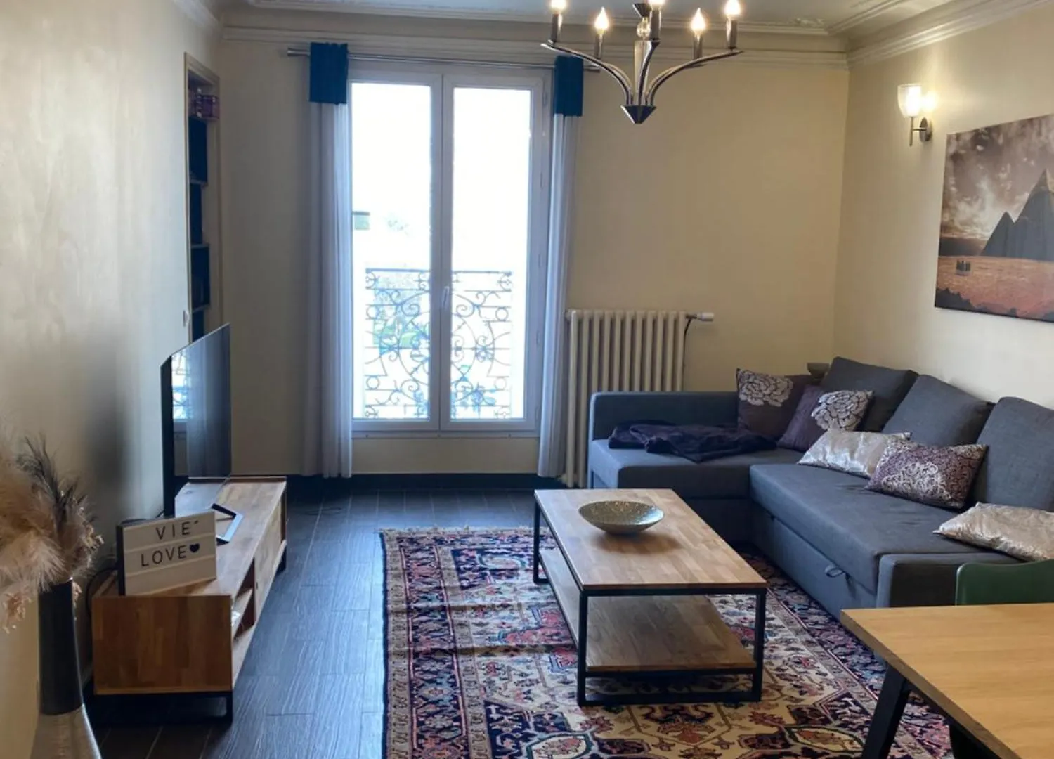Familiale De 75m2 En Plein Coeur De Párizs